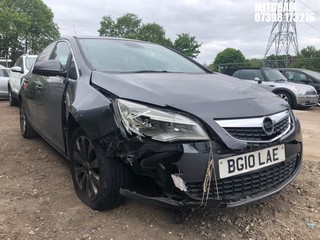 Location: Mitcham - 2010 VAUXHALL ASTRA ELITE AUTO 5 Door Hatchback REG: BG10LAE, Keys: No, MOT Expiry date: 08/11/2025, 1598 Petrol, 6 Speed Auto Petrol, Former Keepers: 5