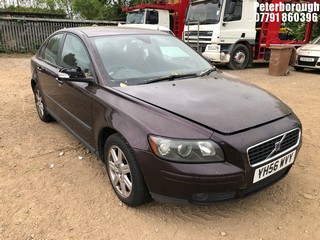 Location: Peterborough - 2006 VOLVO S40 S 4 Door Saloon REG: YH56WVY, Keys: No, MOT Expiry date: 06/05/2025, 1999 Petrol, 5 Speed Manual Petrol, Former Keepers: 7