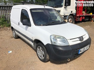 Location: Peterborough - 2005 PEUGEOT PARTNER 800 LX HDI Car Derived Van REG: MJ05XXT, Keys: No, MOT Expiry date: 10/07/2026, 1997 Diesel, 5 Speed Manual Diesel, Former Keepers: 6