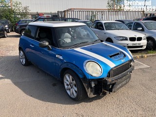 Location: Brentwood - 2007 MINI  COOPER S 3 Door Hatchback REG: SF56TWU, Keys: No, MOT Expiry date: 03/11/2024, 1598 Petrol, Manual Petrol, Former Keepers: 9