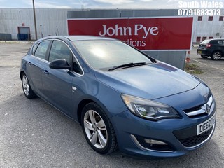 Location: South Wales - 2012  VAUXHALL  ASTRA SRI 	 5 Door Hatchback 	 REG: DE62TCX, 1598cc Petrol , 5 Speed Manual Petrol 	, Former Keepers: 3, Keys: Yes, MOT Expiry date: 19/06/2025