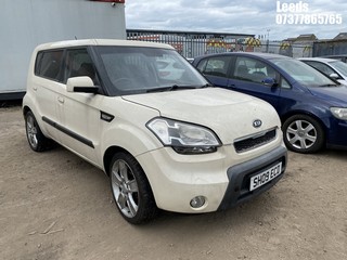 Location: Leeds - 2009 KIA SOUL SHAKER CRDI 5 Door Hatchback REG: SH09ECD, Keys: No, MOT Expiry date: 23-04-2026, 1582 Diesel, 5 Speed Manual Diesel, Former Keepers: 8