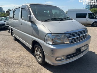 Location: North Woolwich - 2011 TOYOTA HIACE 280 D-4D 95 SWB Minibus REG: RK61ZFT, Keys: No, MOT Expiry date: 12/02/2025, 2494 Diesel, 5 Speed Manual Diesel, Former Keepers: 5