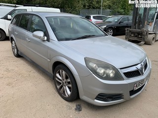 Location: North Woolwich - 2008 VAUXHALL VECTRA SRI CDTI 150 Estate REG: KR58LSD, Keys: No, MOT Expiry date: 22/11/2025, 1910 Diesel, 6 Speed Manual Diesel, Former Keepers: 5