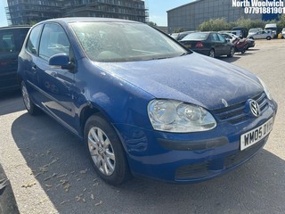 Location: North Woolwich - 2005 VOLKSWAGEN GOLF FSI SE 3 Door Hatchback REG: WM05DYH, Keys: No, MOT Expiry date: 20/04/2026, 1598 Petrol, 6 Speed Manual Petrol, Former Keepers: 3