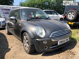 Location: Mitcham - 2005 MINI MINI COOPER PARK LANE 3 Door Hatchback REG: VN55XMC, Keys: No, MOT Expiry date: 25/06/2025, 1598 Petrol, 5 Speed Manual Petrol, Former Keepers: 8