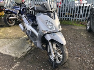 Location: Mitcham - 2008 YAMAHA X-CITY 125 Scooter REG: RJ58GEU, Keys: No, MOT Expiry date: 01/08/2018, 124 Petrol, AUTOMATIC, Former Keepers: 5