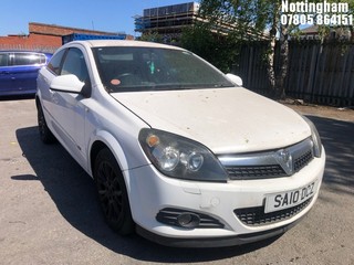 Location: Nottingham - 2010 VAUXHALL ASTRA SRI 88 3 Door Hatchback REG: SA10DCZ, Keys: No, MOT Expiry date: 20/06/2024, 1364 Petrol, 5 Speed Manual Petrol, Former Keepers: 7