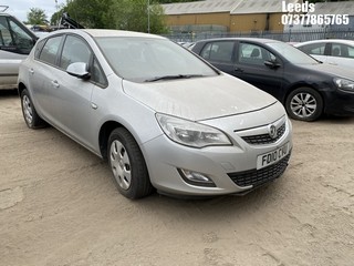 Location: Leeds - 2010 VAUXHALL ASTRA EXCLUSIV 98 5 Door Hatchback REG: FD10CVU, Keys: No, MOT Expiry date: 20-11-2024, 1398 Petrol, 5 Speed Manual Petrol, Former Keepers: 4