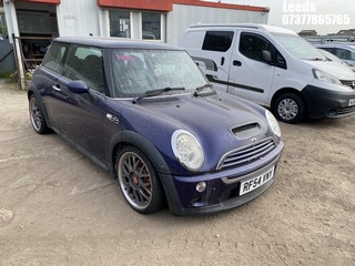 Location: Leeds - 2004 MINI  MINI COOPER S 3 Door Hatchback REG: RF54VNY, Keys: No, MOT Expiry date: 16-02-2025, 1598 Petrol, 6 Speed Manual Petrol, Former Keepers: 9