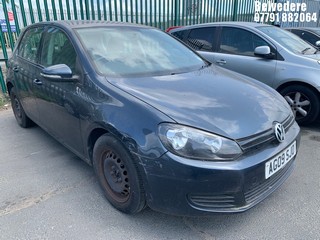 Location: Belvedere - 2009 VOLKSWAGEN GOLF S 5 Door Hatchback REG: AG09SJO, Keys: No, MOT Expiry date: 19/02/2025, 1390 Petrol, 5 Speed Manual Petrol, Former Keepers: 3