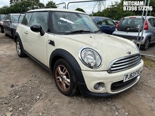 Location: Mitcham - 2013 MINI ONE 3 Door Hatchback REG: PJ63FYU, Keys: No, MOT Expiry date: 02/08/2024, 1598 Petrol, 6 Speed Manual Petrol, Former Keepers: 2