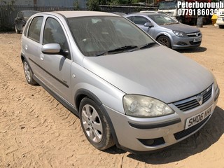 Location: Peterborough - 2006 VAUXHALL CORSA SXI 5 Door Hatchback REG: SH06NHK, Keys: No, MOT Expiry date: 24/04/2025, 1229 Petrol, 5 Speed Manual Petrol, Former Keepers: 7