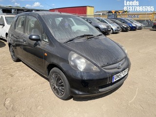 Location: Leeds - 2007 HONDA JAZZ S 5 Door Hatchback REG: DN57OYT, Keys: No, MOT Expiry date: 10-01-2025, 1246 Petrol, 5 Speed Manual Petrol, Former Keepers: 6