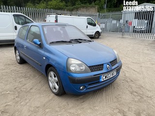 Location: Leeds - 2003 RENAULT CLIO DYNAMIQUE 16V 3 Door Hatchback REG: CW03NXT, Keys: No, MOT Expiry date: 05-02-2025, 1149 Petrol, 5 Speed Manual Petrol, Former Keepers: 8