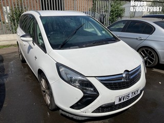 Location:  Hayes - 2015 VAUXHALL ZAFIRA TOURER SRI TURBO MPV REG: WV15TKY, Keys: No, MOT Expiry date: 03/11/2025, 1364 Petrol, 6 Speed Manual Petrol, Former Keepers: 3