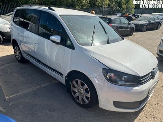 Location: North Woolwich - 2011 VOLKSWAGEN TOURAN S TDI 105 MPV REG: YJ11LCB, Keys: No, MOT Expiry date: 31/10/2025, 1598 Diesel, AUTOMATIC , Former Keepers: 7