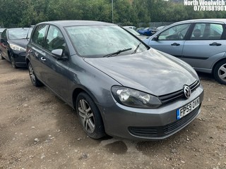 Location: North Woolwich - 2009 VOLKSWAGEN GOLF SE TDI 5 Door Hatchback REG: FP59OVN, Keys: No, MOT Expiry date: 12/06/2024, 1598 Diesel, 5 Speed Manual Diesel, Former Keepers: 2