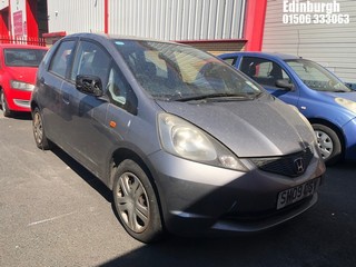 Location: Edinburgh - 2009 HONDA JAZZ I-VTEC S 5 Door Hatchback REG: SM09CSY, Keys: No, MOT Expiry date: 13/06/2024, 1198 Petrol, 5 Speed Manual Petrol, Former Keepers: 2