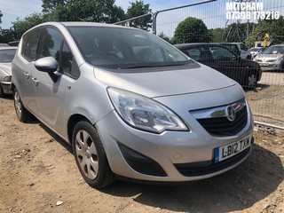 Location: Mitcham - 2012 VAUXHALL MERIVA EXCLUSIV MPV REG: LB12TXM, Keys: No, MOT Expiry date: 18/04/2025, 1398 Petrol, 5 Speed Manual Petrol, Former Keepers: 2