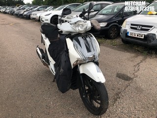 Location: Mitcham - 2016 HONDA SH 125 AD-G Motorcycle REG: LG66OUB, Keys: No, MOT Expiry date: 08/01/2025, 125 Petrol, automatic, Former Keepers: 16