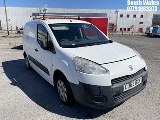 Location: South Wales - 2013 PEUGEOT PARTNER 625 PROFESSION L1 Panel Van REG: CU63BXY, Keys: No, MOT Expiry date: 15/02/2025, 1560 Diesel, 5 Speed Manual Diesel, Former Keepers: 2