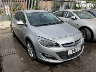 Location:  Hayes - 2015 VAUXHALL ASTRA SRI 5 Door Hatchback REG: LT65AXN, Keys: No, MOT Expiry date: 11/04/2026, 1598 Petrol, 5 Speed Manual Petrol, Former Keepers: 5