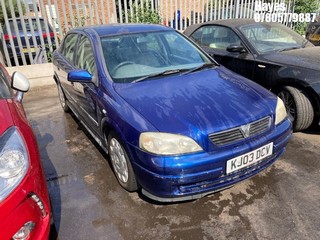 Location:  Hayes - 2003 VAUXHALL ASTRA CLUB AUTO 5 Door Hatchback REG: KJ03DCV, Keys: No, MOT Expiry date: 05/10/2024, 1598 Petrol, 4 Speed Auto Petrol, Former Keepers: 7