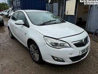 Location: North Woolwich - 2011 VAUXHALL ASTRA EXCITE 5 Door Hatchback REG: SH11NDZ, Keys: No, MOT Expiry date: 11/02/2025, 1398 Petrol, 5 Speed Manual Petrol, Former Keepers: 8
