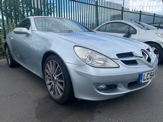 Location: Belvedere - 2004 MERCEDES SLK 200 KOMPRESSOR AUTO Convertible REG: LC54RBF, Keys: No, MOT Expiry date: 21.10.2025, 1796 Petrol, 5 Speed Auto Petrol, Former Keepers: 13