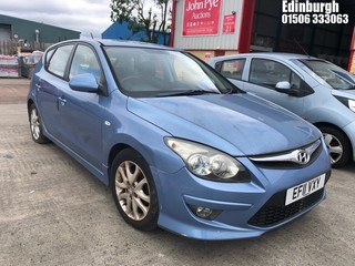 Location: Edinburgh - 2011 HYUNDAI I30 COMFORT CRDI 5 Door Hatchback REG: EF11VXY, Keys: No, MOT Expiry date: 04/07/2024, 1582 Diesel, 6 Speed Manual Diesel, Former Keepers: 4