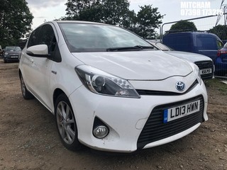 Location: Mitcham - 2013 TOYOTA YARIS T SPIRIT HYBRID CVT 5 Door Hatchback REG: LD13HWN, Keys: No, MOT Expiry date: 14/03/2025, 1497 Hybrid Electric, Variable 1 Speed Auto Petrol/E, Former Keepers: 3