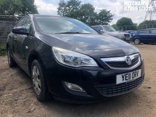 Location: Mitcham - 2011 VAUXHALL ASTRA EXCLUSIV AUTO 5 Door Hatchback REG: YE11ORV, Keys: No, MOT Expiry date: 01/07/2025, 1598 Petrol, 6 Speed Auto Petrol, Former Keepers: 5