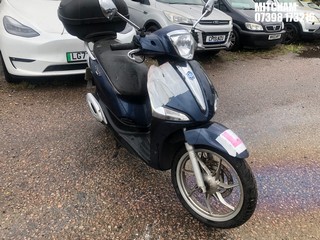 Location: Mitcham - 2019 PIAGGIO LIBERTY 125 Scooter REG: LB68RWO, Keys: No, MOT Expiry date: 19/03/2025, 124 Petrol, Automatic , Former Keepers: 6
