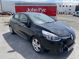 Location: South Wales - 2014 RENAULT CLIO DYNAMIQUE MEDIANAV 5 Door Hatchback REG: CN64UOY, Keys: No, MOT Expiry date: 24/05/2025, 1149 Petrol, 5 Speed Manual Petrol, Former Keepers: 4