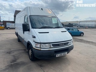 Location: Hull - 2005 IVECO  DAILY 35 S12 LWB Panel Van REG: FJ55XGL, Keys: No, MOT Expiry date: 12/11/2025, 2300 Diesel, 5 Speed Manual Diesel, Former Keepers: 6