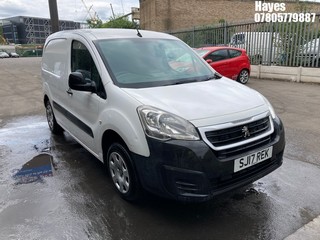 Location: HAYES / HEATHROW - 2017 PEUGEOT PARTNER PROFESSION L1 BLU PANEL VAN REG: SJ17REK, 1560cc DIESEL, 5 SPEED MANUAL DIESEL, Former Keepers: 2, Keys: No, MOT: Expiry date21/02/2026