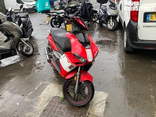 Location:  Hayes - 2015 LEXMOTO DIABLO 125 Motorcycle REG: KD15BPE, Keys: No, MOT Expiry date: 24/04/2024, 125 Petrol, AUTOMATIC, Former Keepers: 5