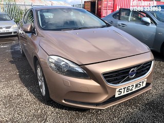 Location: Edinburgh - 2012 VOLVO V40 SE LUX D2 5 Door Hatchback REG: ST62MSY, Keys: No, MOT Expiry date: 06/06/2025, 01560 Diesel, 6 Speed Manual Diesel, Former Keepers: 3