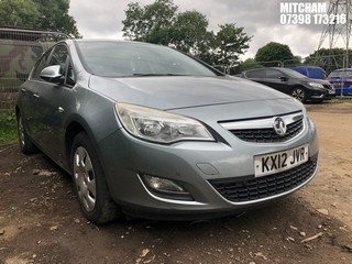 Location: Mitcham - 2012 VAUXHALL ASTRA ES CDTI ECOFLEX 5 Door Hatchback REG: KX12JVR, Keys: No, MOT Expiry date: 27/02/2025, 1248 Diesel, 5 Speed Manual Diesel, Former Keepers: 2
