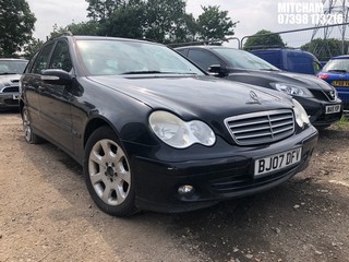 Location: Mitcham - 2007 MERCEDES C220 CDI CLASSIC SE A Estate REG: BJ07DFV, Keys: No, MOT Expiry date: 05/08/2025, 2148 Diesel, 5 Speed Auto Diesel, Former Keepers: 3