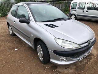 Location: Peterborough - 2000 PEUGEOT 206 XS Saloon REG: W194YBM, Keys: No, MOT Expiry date: 16/04/2024, 1998 Diesel, MANUAL, Former Keepers: 5