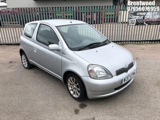 Location: Brentwood - 2000 TOYOTA YARIS SR 3 Door Hatchback REG: W137UTW, Keys: No, MOT Expiry date: 31/07/2025, 1299 Petrol, 5 Speed Manual Petrol, Former Keepers: 5