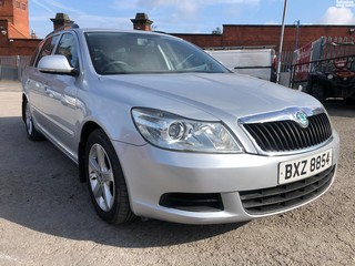 Location: Nottingham - 2011 SKODA OCTAVIA SE PLUS TSI 152 ESTATE REG: BXZ8854, 1798cc PETROL, 6 SPEED MANUAL PETROL, Former Keepers: 3, Keys: Yes, MOT Expiry date: 27/09/2025