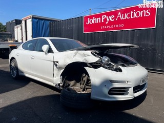 Location: Stapleford - 2013 PORSCHE PANAMERA D V6 TIPTRONIC 5 Door Hatchback REG: MW63VVN, Keys: No, MOT Expiry date: 02/09/2025, 2967 Diesel, 8 Speed Auto Diesel, Former Keepers: 5