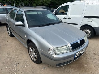 Location: North Woolwich - 2002 SKODA OCTAVIA AMBIENTE AUTO 5 Door Hatchback REG: AK02DDO, Keys: No, MOT Expiry date: 02/06/2024, 1984 Petrol, 4 Speed Auto Petrol, Former Keepers: 7