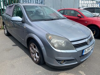 Location: Belvedere - 2004 VAUXHALL ASTRA SXI TWINPORT 5 Door Hatchback REG: KJ54VRG, Keys: No, MOT Expiry date: 20.12.2024, 1598 Petrol, 5 Speed Manual Petrol, Former Keepers: 6