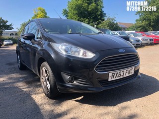 Location: MITCHAM - 2013 FORD FIESTA ZETEC 5 DOOR HATCHBACK REG: RX63FWC, 998cc PETROL, 5 SPEED MANUAL PETROL, Former Keepers: 6, Keys: No, MOT: Expiry date05/02/2026