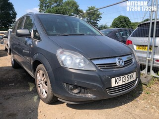 Location: Mitcham - 2013 VAUXHALL ZAFIRA DESIGN NAV MPV REG: KP13SWK, Keys: No, MOT Expiry date: 28/08/2025, 1598 Petrol, 5 Speed Manual Petrol, Former Keepers: 2