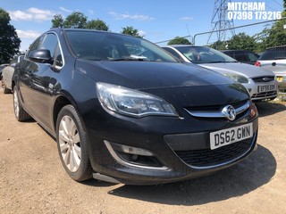 Location: Mitcham - 2012 VAUXHALL ASTRA SE 5 Door Hatchback REG: DS62GWN, Keys: No, MOT Expiry date: 16/09/2025, 1598 Petrol, 5 Speed Manual Petrol, Former Keepers: 5